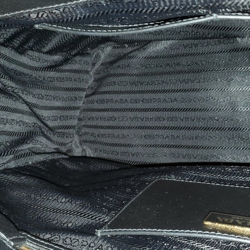 Authentic Prada Saffiano Large Bag - Picture 8 of 10